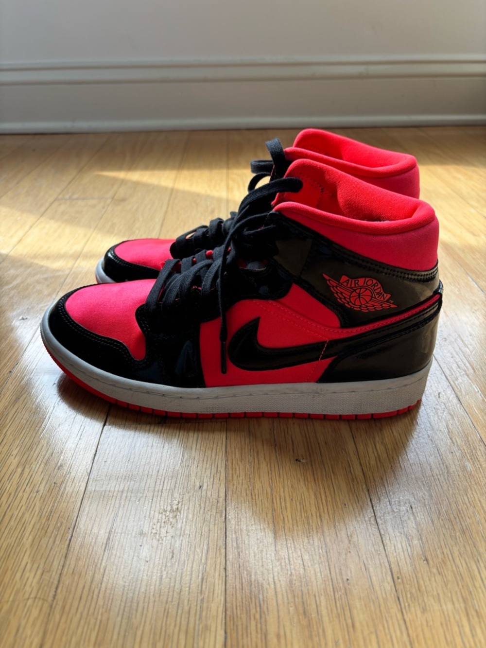 Air Jordan 1s, Infrared and Black High-Top Sneakers - Picture 5 of 9